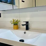 Sandersstua 2, Luxury Family With Private Whirlpool In Stamsund Vestvagoy