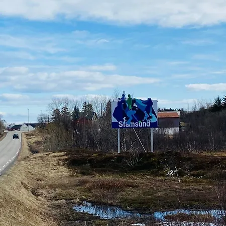 Sandersstua 2, Luxury Family With Private Whirlpool In Stamsund بيت للعطل