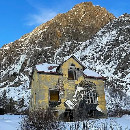 Sandersstua 2, Luxury Family With Private Whirlpool In Stamsund Vestvagoy