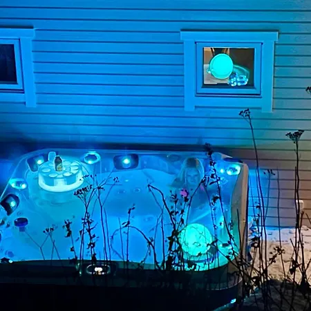 Sandersstua 2, Luxury Family With Private Whirlpool In Stamsund *