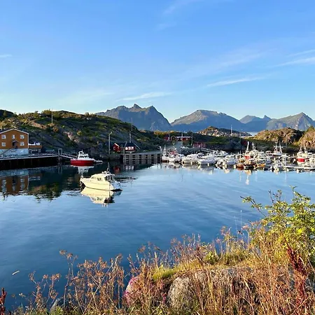Holiday home Sandersstua 2, Luxury Family With Private Whirlpool In Stamsund *