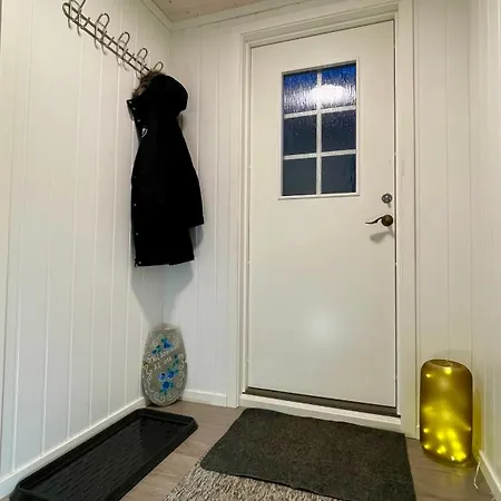 Sandersstua 2, Luxury Family With Private Whirlpool In Stamsund Nyaraló