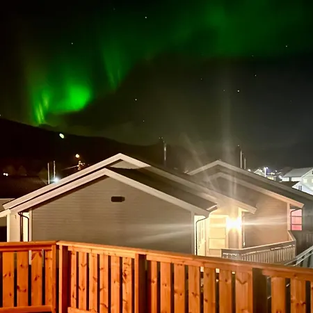 بيت للعطل Sandersstua 2, Luxury Family With Private Whirlpool In Stamsund Vestvagoy