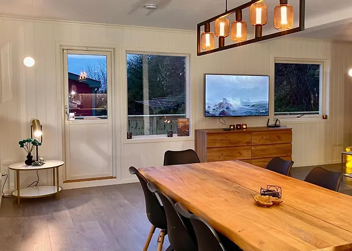 Sandersstua 2, Luxury Family With Private Whirlpool In Stamsund