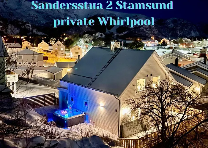 Дом отдыха Sandersstua 2, Luxury Family With Private Whirlpool In Stamsund