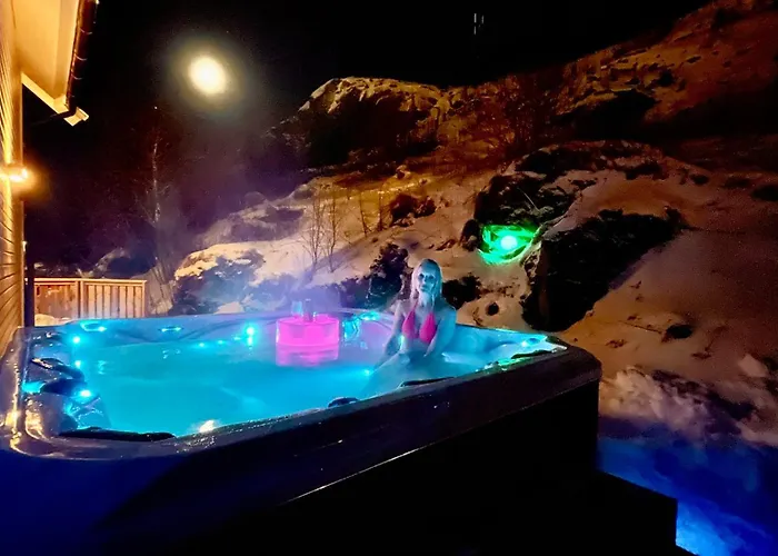 Sandersstua 2, Luxury Family With Private Whirlpool In Stamsund Vestvagoy