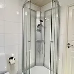 Sandersstua 2, Luxury Family With Private Whirlpool In Stamsund 別荘 *