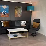 Sandersstua 2, Luxury Family With Private Whirlpool In Stamsund 別荘 *