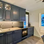 Sandersstua 2, Luxury Family With Private Whirlpool In Stamsund * Vestvagoy