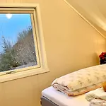 別荘 Sandersstua 2, Luxury Family With Private Whirlpool In Stamsund *