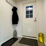 Sandersstua 2, Luxury Family With Private Whirlpool In Stamsund 別荘