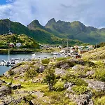 Sandersstua 2, Luxury Family With Private Whirlpool In Stamsund 別荘