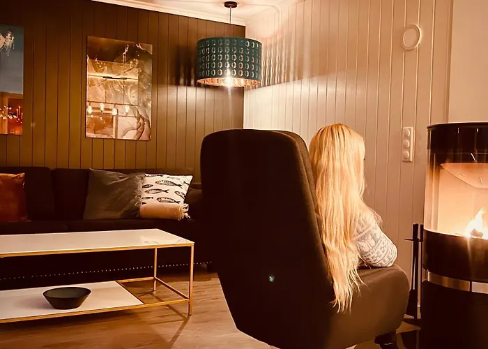 Sandersstua 2, Luxury Family With Private Whirlpool In Stamsund Feriehus Vestvagoy